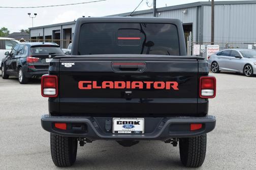 2023 Jeep Gladiator Sport