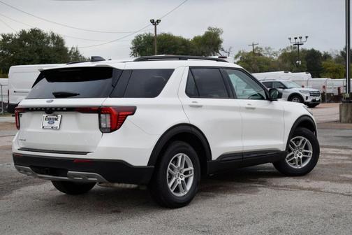2026 Ford Explorer 
