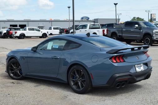2025 Ford Mustang Dark Horse