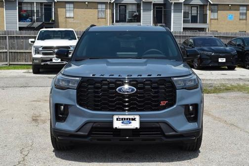 2025 Ford Explorer ST