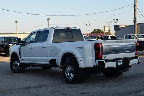 2026 Ford F-350 Platinum