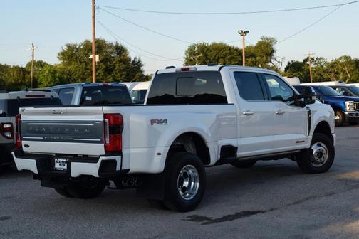 2026 Ford F-350 Platinum