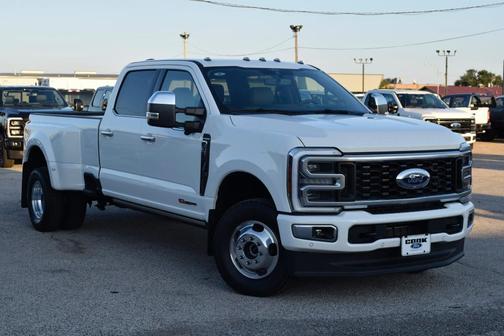 2026 Ford F-350 Platinum