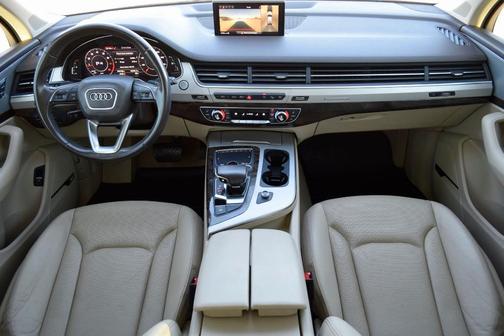 2019 Audi Q7 45 Premium Plus