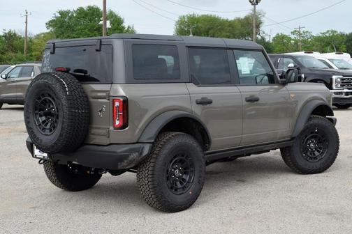 Gray 2026 Ford Bronco Badlands