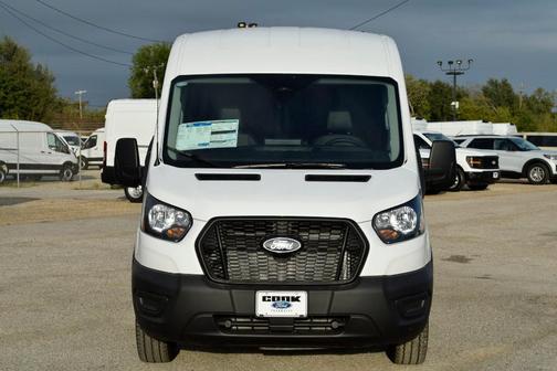 2026 Ford Transit-250 148 WB Medium Roof Cargo
