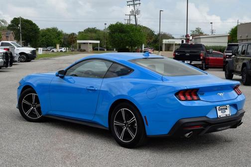 2025 Ford Mustang EcoBoost