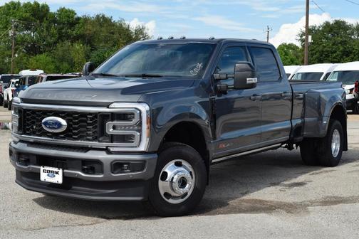 2026 Ford F-350 Platinum