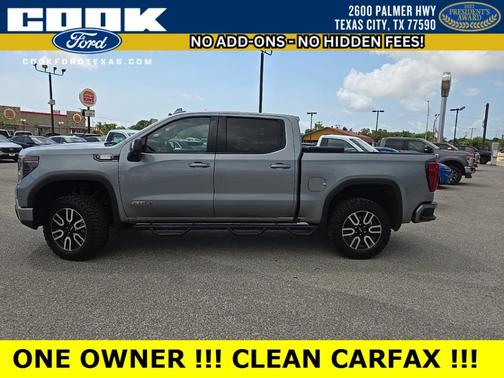 2023 GMC Sierra 1500 AT4
