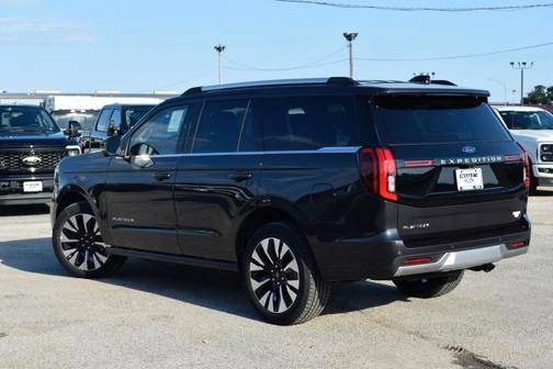 2025 Ford Expedition Platinum