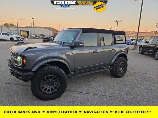 2023 Ford Bronco Base