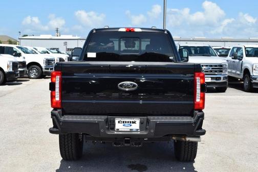 2025 Ford F-350 Lariat Super Duty