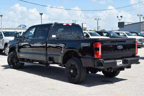2025 Ford F-350 Lariat Super Duty