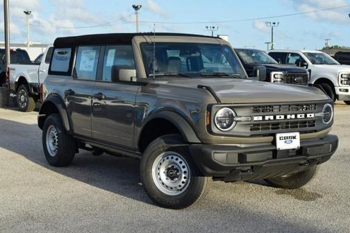 2025 Ford Bronco Base