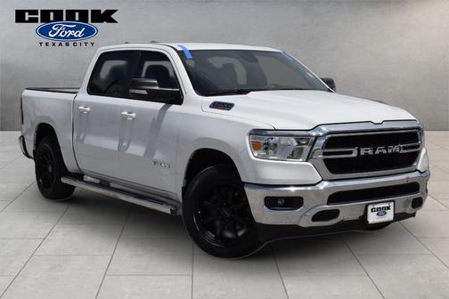 Bright White Clearcoat 2022 RAM 1500 Big Horn