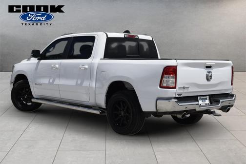 Bright White Clearcoat 2022 RAM 1500 Big Horn