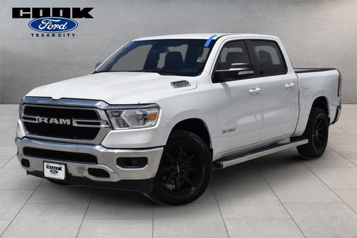Bright White Clearcoat 2022 RAM 1500 Big Horn