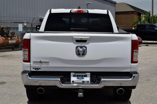 Bright White Clearcoat 2022 RAM 1500 Big Horn