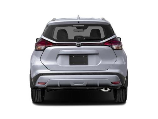 Aspen White / Super Black 2024 Nissan Kicks SV
