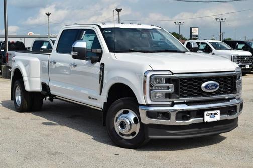 2025 Ford F-350 Lariat Super Duty