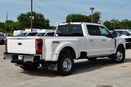 2025 Ford F-350 Lariat Super Duty