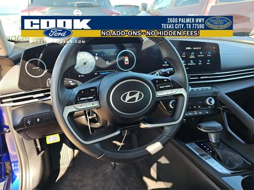 2025 Hyundai ELANTRA SEL Convenience