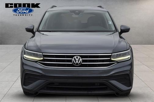Platinum Gray Metallic 2023 Volkswagen Tiguan 2.0T S