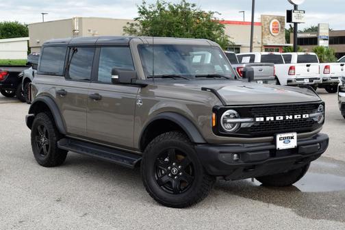 Gray 2025 Ford Bronco Outer Banks