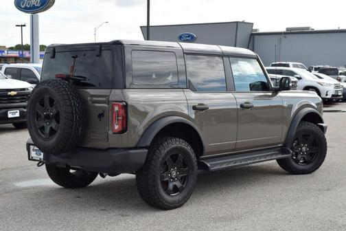 Gray 2025 Ford Bronco Outer Banks