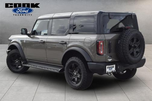 Gray 2025 Ford Bronco Outer Banks