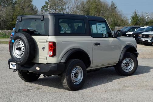 2026 Ford Bronco Base