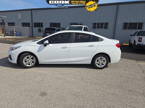 2019 Chevrolet Cruze LS