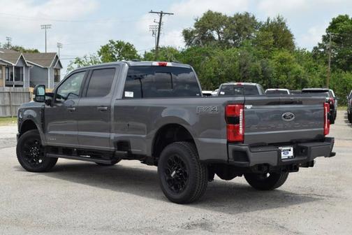 2025 Ford F-350 Lariat Super Duty