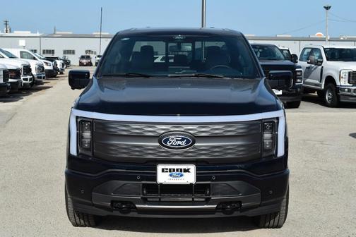 2025 Ford F-150 Lightning LARIAT