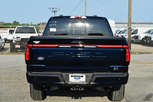 2025 Ford F-150 Lightning LARIAT