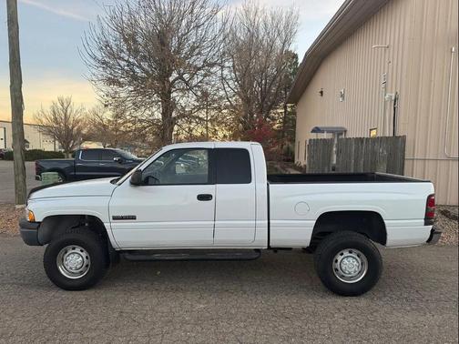 2001 Dodge Ram 2500 Base