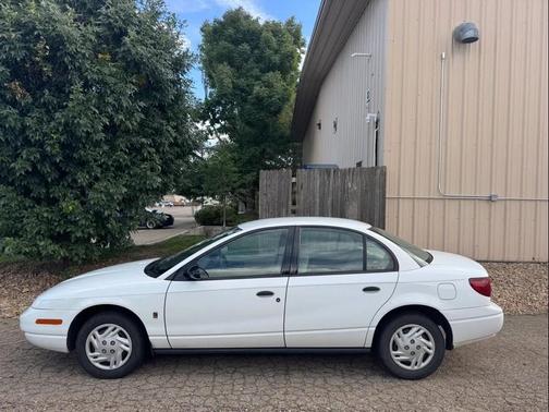 2001 Saturn L 100