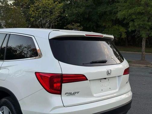 Pearl White 2016 Honda Pilot EX-L