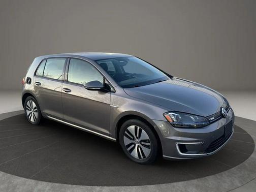 2016 Volkswagen e-Golf SEL Premium