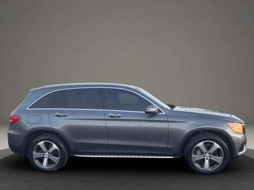 2016 Mercedes-Benz GLC 300 Base