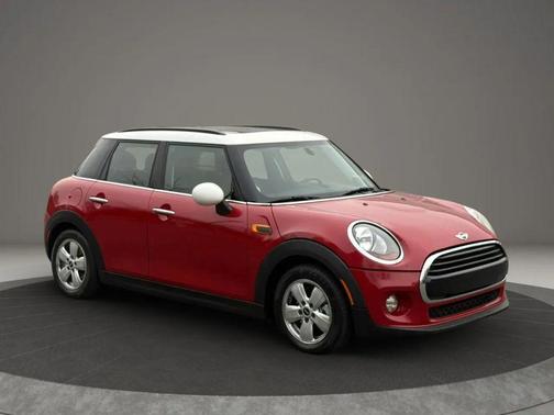 2016 MINI Hardtop Cooper