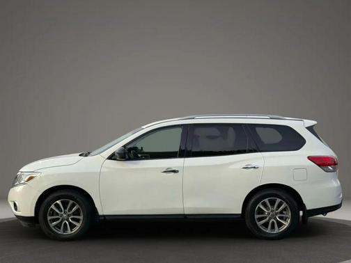 2016 Nissan Pathfinder S