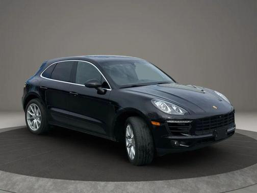 2016 Porsche Macan S