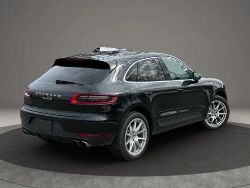 2016 Porsche Macan S