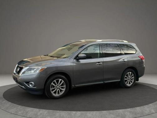 2016 Nissan Pathfinder SV