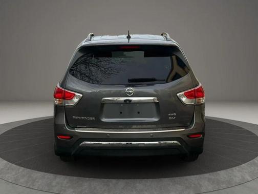2016 Nissan Pathfinder SV