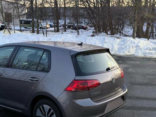 2016 Volkswagen e-Golf SEL Premium