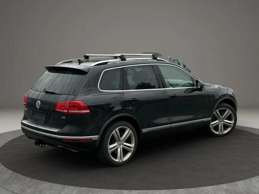 2017 Volkswagen Touareg V6 Executive