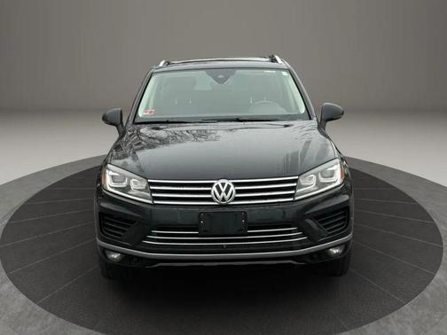 2017 Volkswagen Touareg V6 Executive