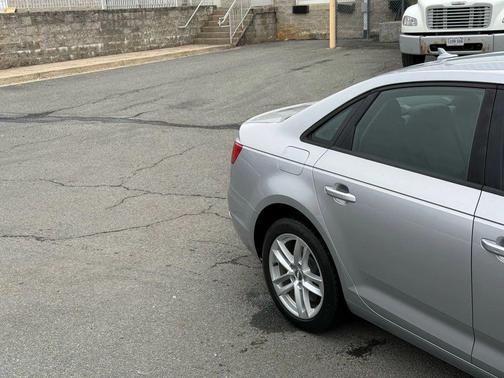 2017 Audi A4 2.0T Premium